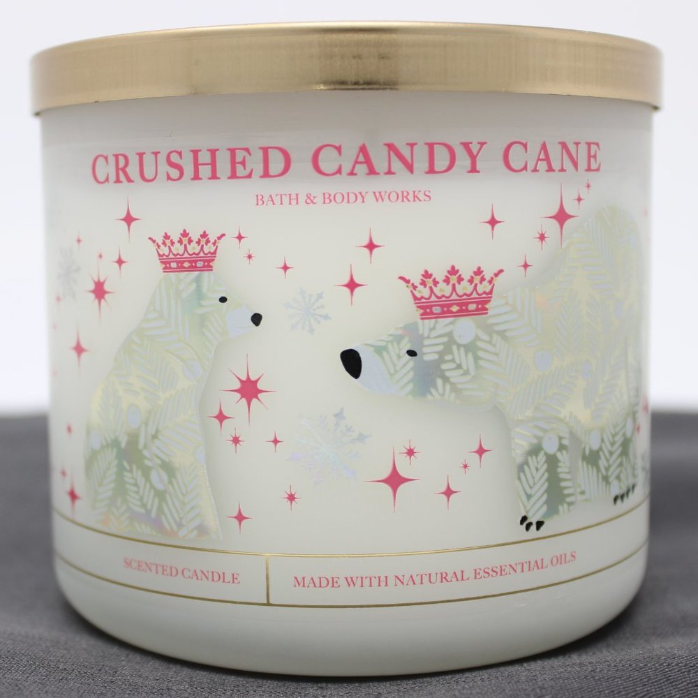 NWT Crushed Candy Cane Bath and Body Works 3-Wick Candle 14.5oz